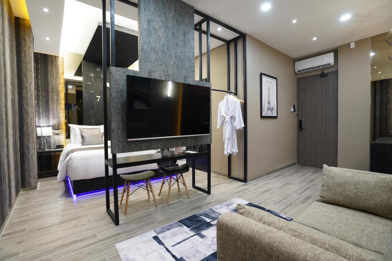 De Paris Hotel Medan Zewnętrze zdjęcie