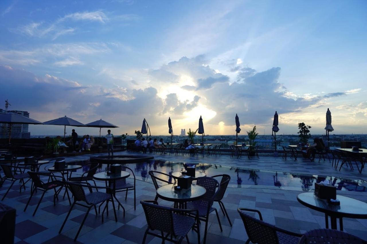 De Paris Hotel Medan Zewnętrze zdjęcie