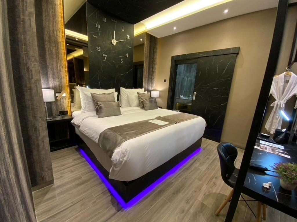 De Paris Hotel Medan Zewnętrze zdjęcie