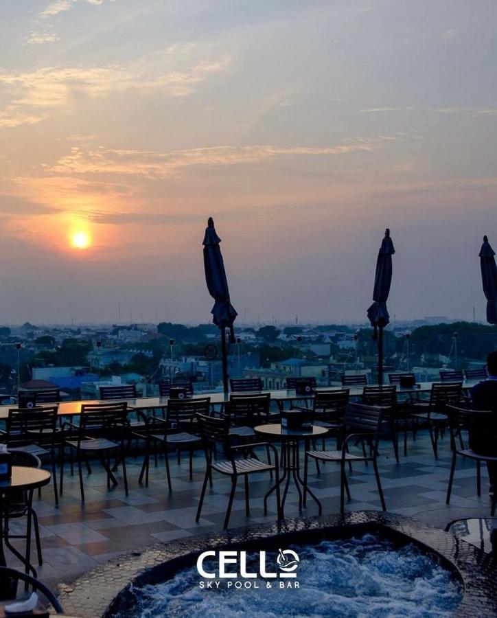 De Paris Hotel Medan Zewnętrze zdjęcie