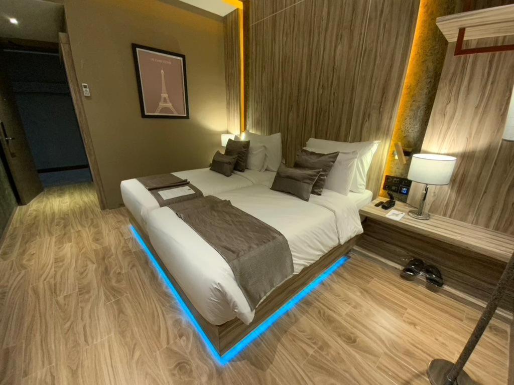 De Paris Hotel Medan Zewnętrze zdjęcie